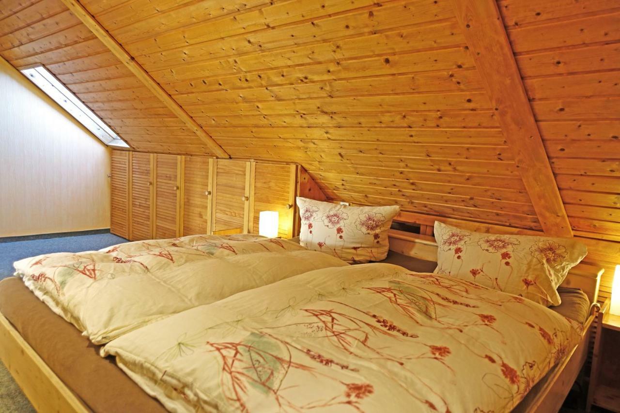 Ferienwohnung mit Wasserbett FW3 Saalfeld Saale Exterior foto